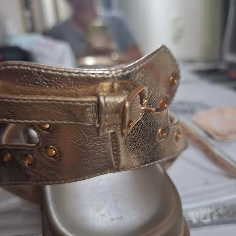 My Nine West Herlan 5FX Shoe Has a Jammed Ankle Strap