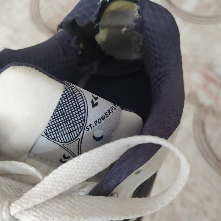 My Hummel Sneaker Linings Tore After Only Six Uses