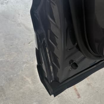 Yeni Chery Tiggo 8 Promax Sol Ön Kapı İçinde Boya Dökülmesi Ve Paslanma Garanti Kapsamında Çözülmedi