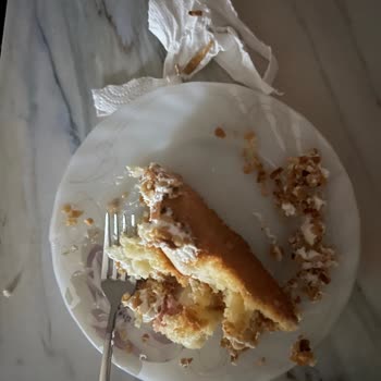Pastada Tahta Parçası: Tatlıbak Şubesinde Sağlık Riski