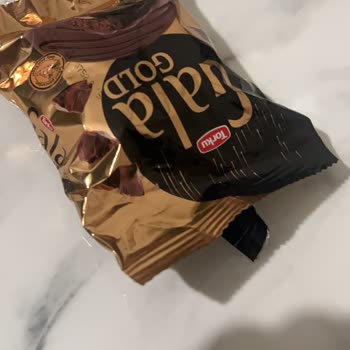 Son Kullanma Tarihi Geçmemiş Ürünlerde Küflü Kek Ve Sağlık Endişesi