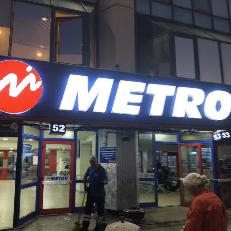 Metro Turizm'de Saygısız Davranış Ve Yolcu Bırakılması