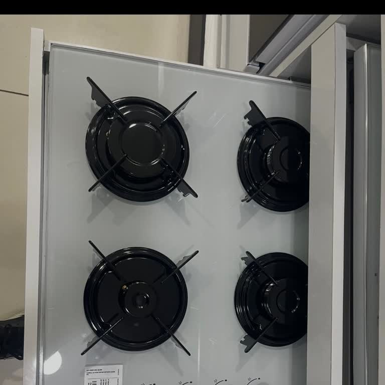 Yanlış Etiketleme Sonucu Cam Ocağın Yerine Metal Model Satıldı Ve 300 TL Kurulum Ücreti Talep Edildi