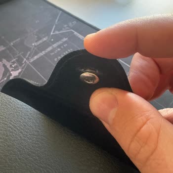 Rayban Gözlük Kılıfının Yırtılması Ve Çözüm Sunulmaması