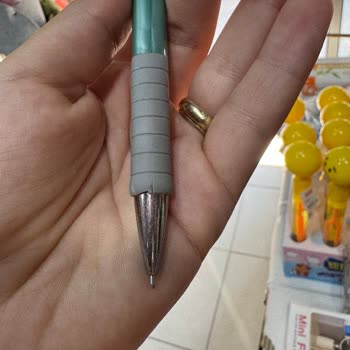 Faber-Castell Kaleminin Silikon Tutma Kısmı Kısa Sürede Çatladı