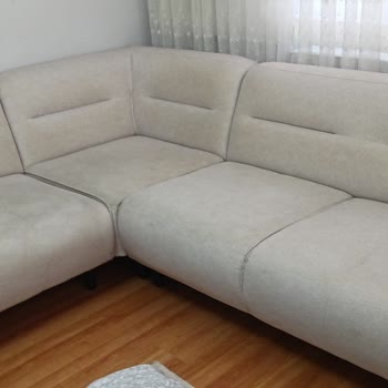 Leke Tutmayan Sözüne Rağmen Koltuk Takımında Çıkan Lekeler Ve Kötü Koku