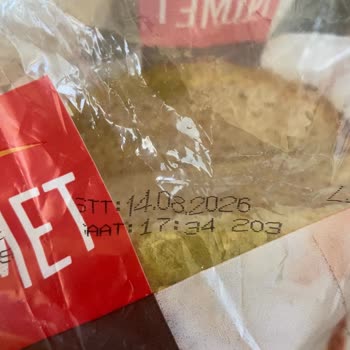 Anneannemin Sağlığını Tehlikeye Atan Küflü Nimet Köy Ekmeği