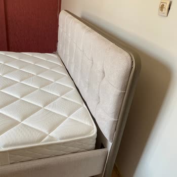 Teslim Edilen İkinci El Teşhir Karyola Ve Uzun Bekleme Şikayeti