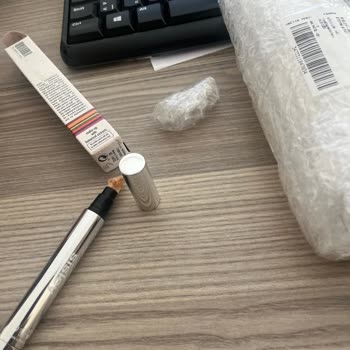 Süresi Geçmiş Sisley Aydınlatıcı Gönderildi, Müşteri Hizmetleri Telefonu Kapatıldı