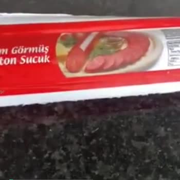 BİM Bu Sucuk Mu Gerçekten Çocuğumun Midesi Bulandı!