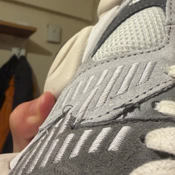 New Balance 9060 Model Ayakkabıda Üretim Hatası Ve Değişim İsteği
