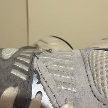 New Balance 9060 Model Ayakkabıda Üretim Hatası Ve Değişim İsteği