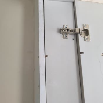 TOKİ Konutunda Eksik Ve Hatalı İşçilik, Malzeme Sorunları Ve Sorumluluk Reddi