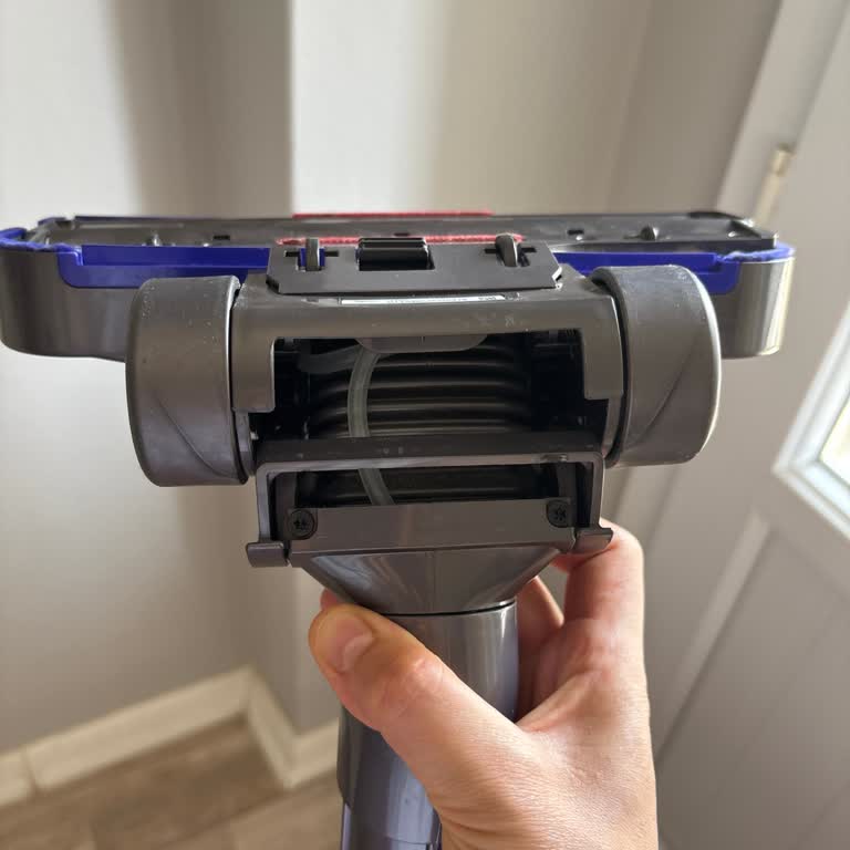 Dyson Süpürge Ana Başlık Arızası Garanti Kapsamına Alınmalı