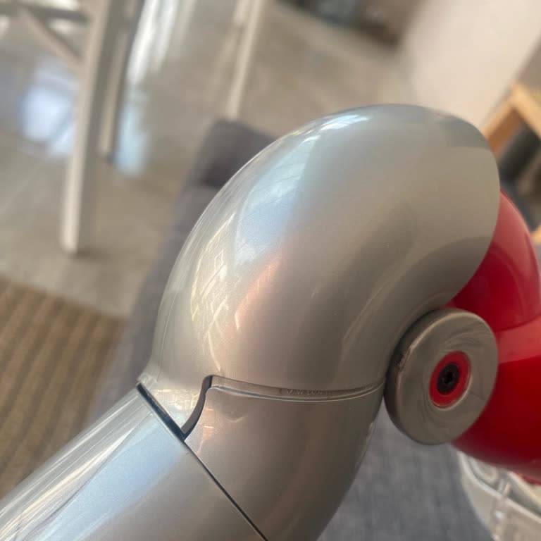 Dyson V12 Mobilya Altı Adaptörü Kırıldı, Garanti Kapsamına Alınmadı