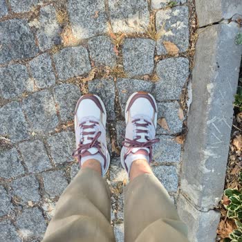 Skechers Ayakkabısında Dil Kayması Ve Bilek Ağrısı Nedeniyle Ücret İadesi Talebi