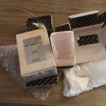 Kırık Parfümler Ve Kargo Sorumluluk Reddi