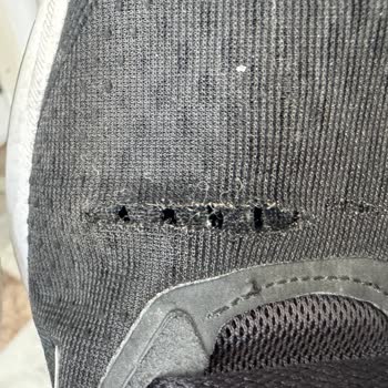 Garanti Süresi Belirtilmemiş, Ayakkabı Erken Yırtıldı Ve Talebim Reddedildi
