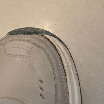 Nike Monarch Ayakkabıda Açılma Sorunu Ve Deichmann’dan İade Talebi