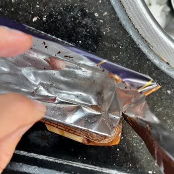 Antalya Döşemealtı A101'de Çikolatalı Gofret İçinde Kurt Bulundu