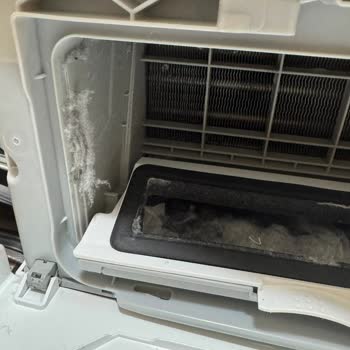 Bosch Kurutma Makinesinde Kırık Filtre Ve Eksik Parça Teslimi, Ücretsiz Değişim Talebi