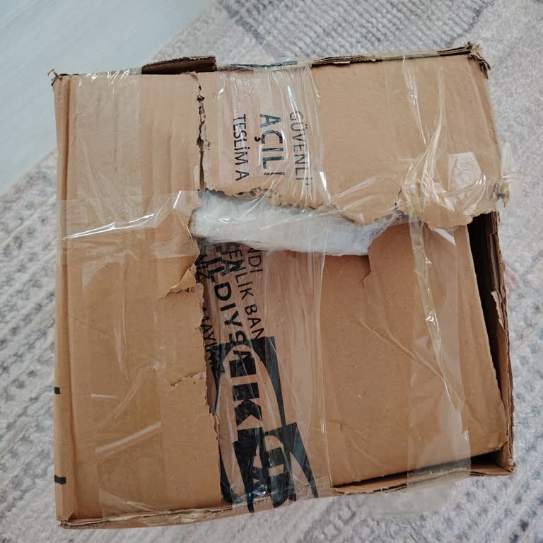Horoz Lojistik’te Açılmış Paket Ve Kapıya Getirilmeyen Teslimat