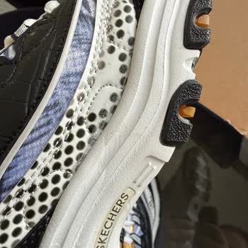 Orijinal Olmayan Skechers Ayakkabı Ve Çanta, İade Reddedildi, Satıcı Yanıt Vermiyor