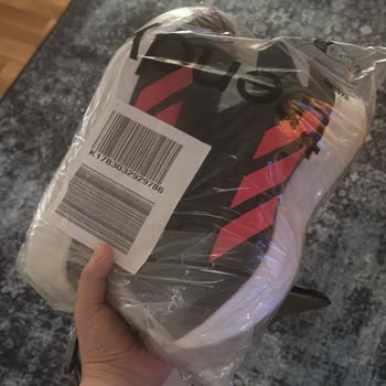 Kargo Şirketi Paketi Açtı, Adidas Galaxy 7 Ayakkabım Kayıp