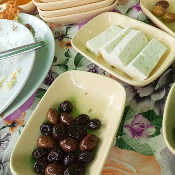 Dim Çayı Paradise Piknik Kahvaltı Sırasında Ciddi Bir Hijyen Sorunu İle Karşılaştık
