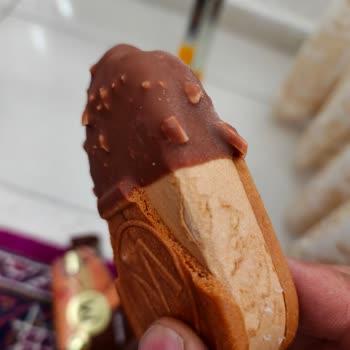 Magnum Mini Sandwich Karamel Dondurmasında Bisküvi Eksikliği