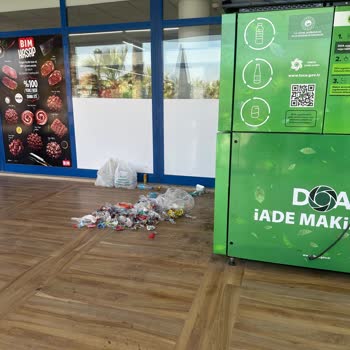Doa Depozito Makinesi Dolu, Çevre Kirliliği Ve Hizmet Aksaması