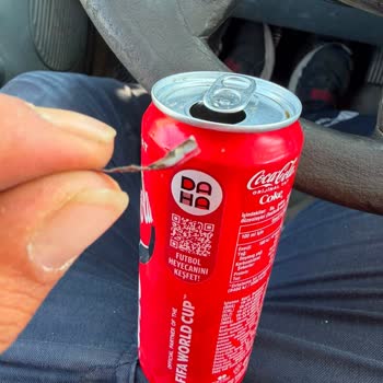 Coca-Cola Şişesinde Metal Parça Bulunması Ve Güvenlik Endişesi