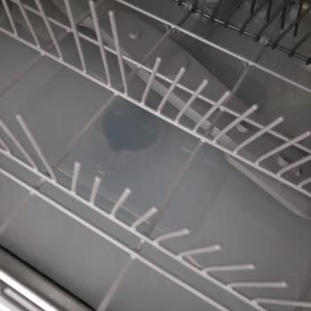 Beko BM4044 Bulaşık Makinesinde Kazan Delindi, Garanti Süresi Aşılmış Gibi Reddedildi