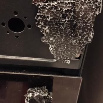 Patlayan Teka Fırın Camı Ücretsiz Garanti Kapsamında Değiştirilmeli