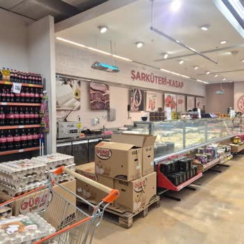 Alibeyköy Migros Şubesinde Kötü Hijyen Ve Personel Eksikliği