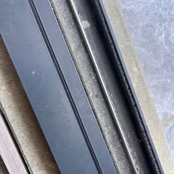 Banyodaki Su Sızıntısı Ve Hijyen Sorunları Nedeniyle Çocuk Yaralanması Ve Ücret İadesi Talebi