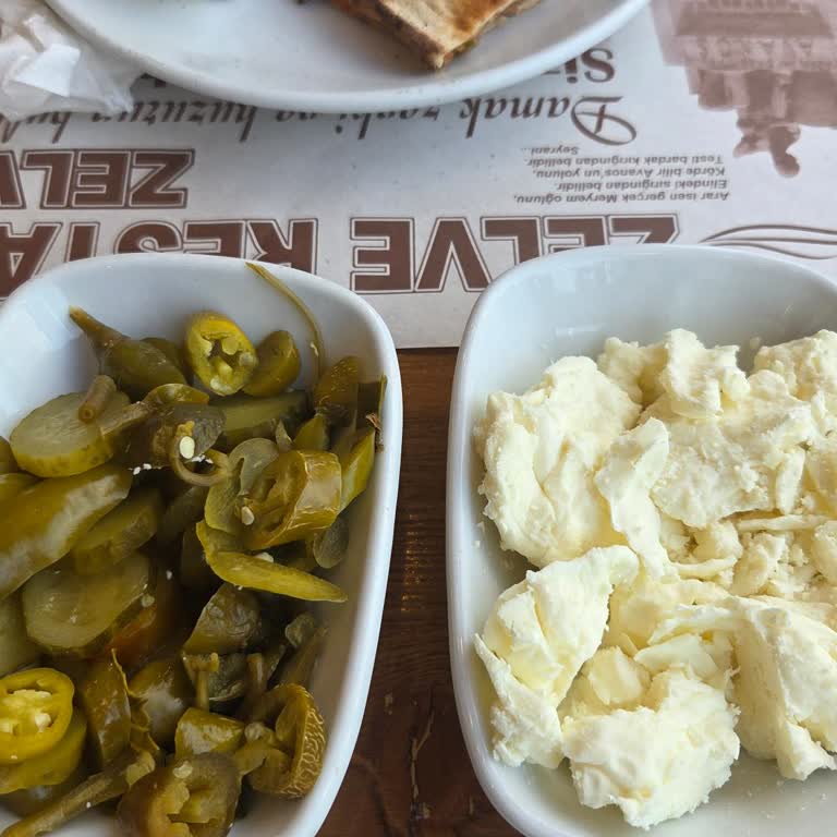 Avanos Zelve Restoranında Hijyen, Personel Tutumu Ve Yemek Kalitesi Sorunları