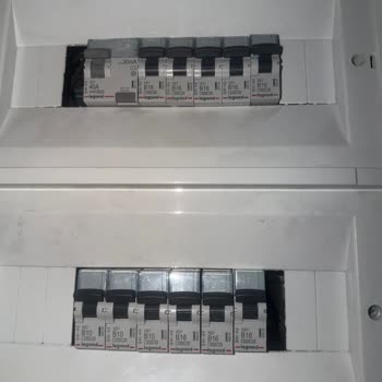 Abonelik Açıldıktan 24 Saat Sonra Elektrik Hâlâ Açılmadı