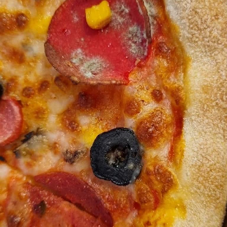 Yanmış Ve Küflenmiş Pizza İçin Trendyol’dan İade Ve Telafi Talebi