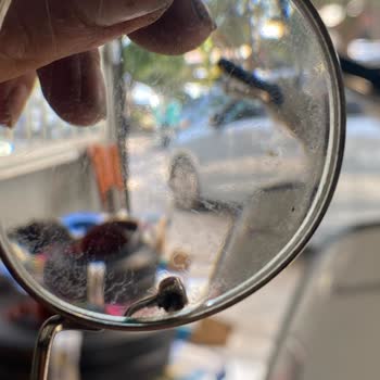 Metrogarden Şubesinde Gözlüğüm Camda Vernik Atması Ve Paslanma, Ücretsiz Değişim Talebi