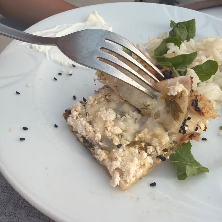 Grand Blue Sky Hotel Özellikle Yemeklerle İlgili Ciddi Bir Hayal Kırıklığı Yaşıyoruz