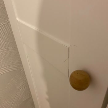 Vivense Gardırop Kapakları Bir Ay İçinde Çatladı, Ücretsiz Değişim Talebi