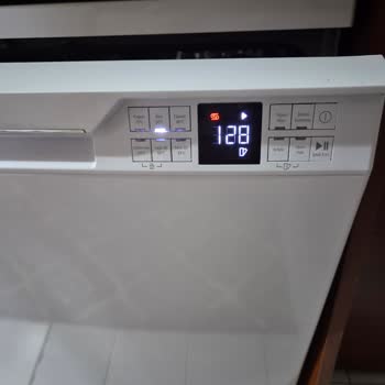 Arçelik Bulaşık Makinesi 7 Servis Sonrası Çözülmeyen Arızalar, Değişim Talebi