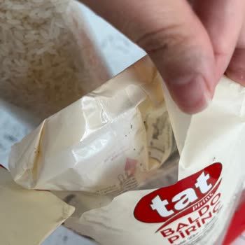 Migros'tan Aldığım Pirinçte Kurtlar Bulunması Nedeniyle Hijyen Şikayeti