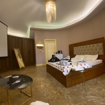 Sauna Ve İmkanlar Sağlanmadı, Oda Kirli Ve Böceklerle Dolu, İade Talep Ediliyor