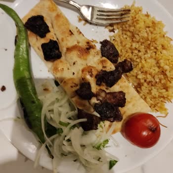 Kocalar Dinlenme Tesisi Restoranında Ciğerin Kötü Kokusu Ve Sağlık Riski