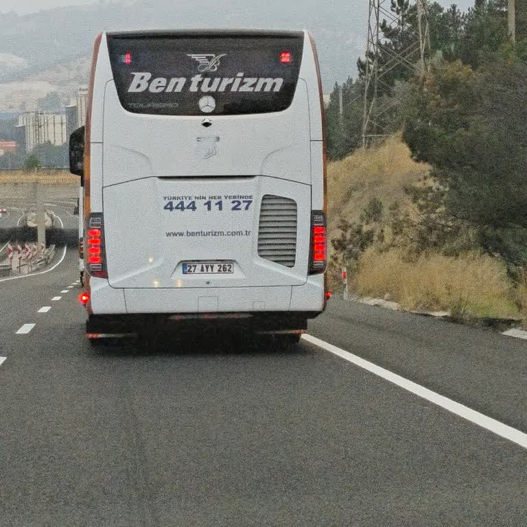 Bebekli Araçta Tehlikeli Otobüs Şoförü Saldırısı