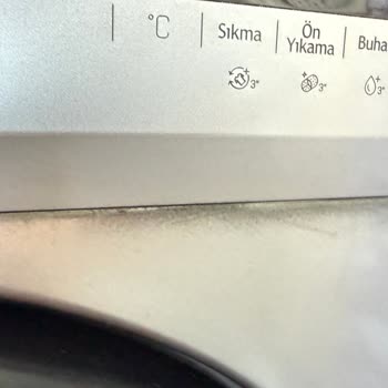 Altus Çamaşır Makinesinde Ön Panel Lekesi Tekrarlıyor