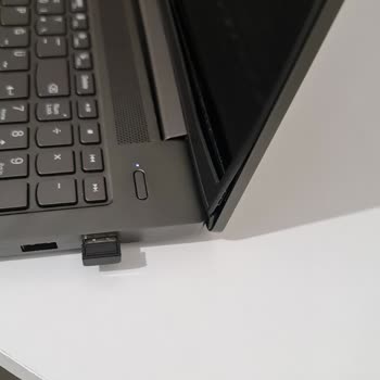 Lenovo Ideapad 5 Ekran Çerçevesi Sorunu Tekrarlandı Ve Güveni Zedeliyor