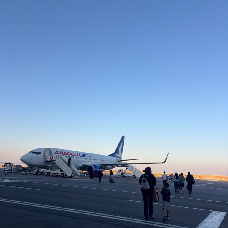 Uçuş Gecikmesi Ve Apron Üzerindeki Uzun Otobüs Yolculuğu